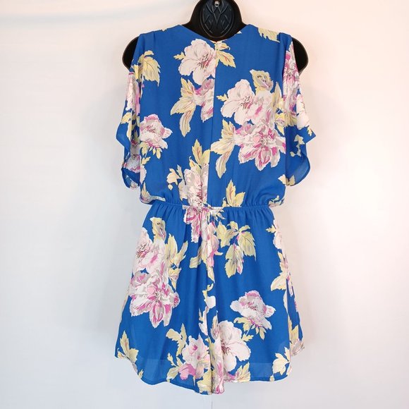 ASTR THE BRAND WMN'S Sz S Floral Cold Sholder V Neck Wrapped Lined Romper Summer - Picture 7 of 11
